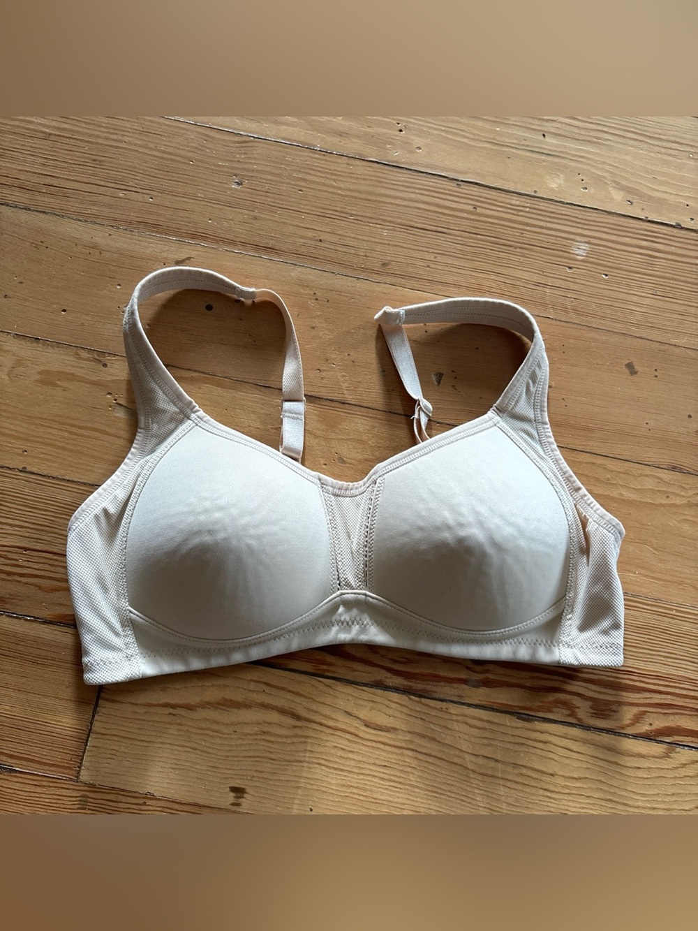 Wacoal Clear Comfort Sport Contour Non-Wire Bra 856114 34B Beige